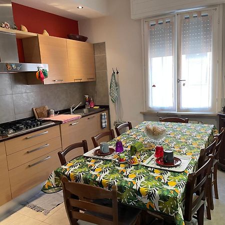Appartamento Casa Sul Fiume ปาร์มา ภายนอก รูปภาพ